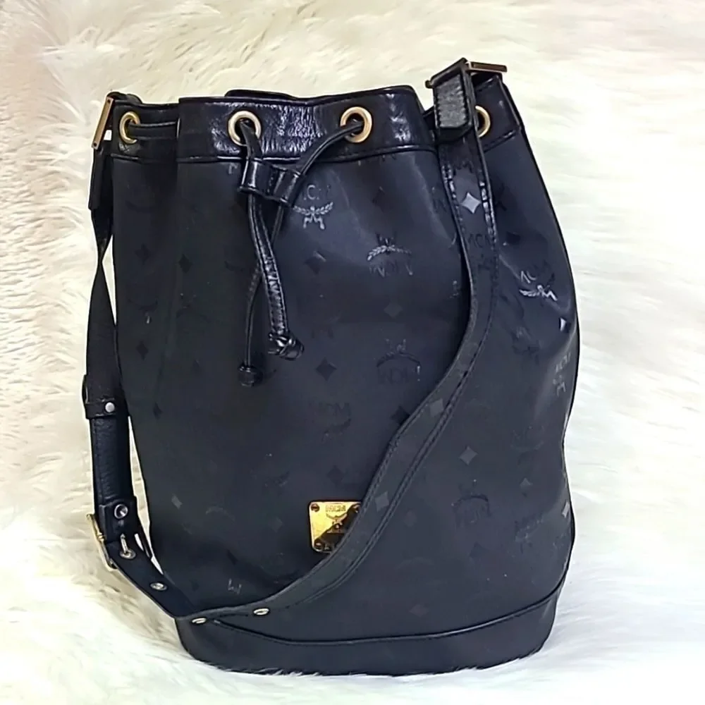 💯 Authentic MCM Bucket Bag 🍀 - Picture 1 of 15